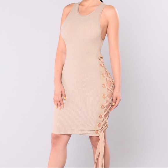 Fashion Nova Dresses & Skirts - Fashion Nova tie up dress.